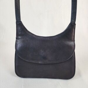 ESTE LAUDER Black Soft Leather Shoulder Purse Vintage Long Strap Classic Boho